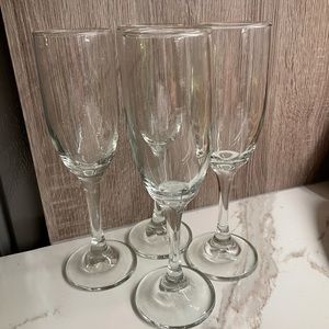 Set of 4 champagne flutes